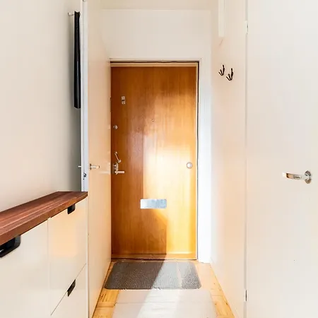 Cozy Two-room In A Location In Pasila * هلسنكي