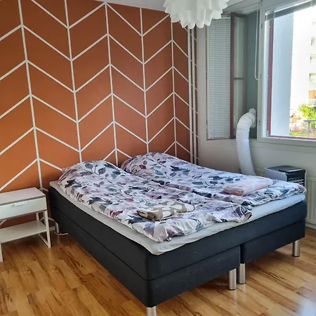 Cozy Two-room In A Location In Pasila 아파트